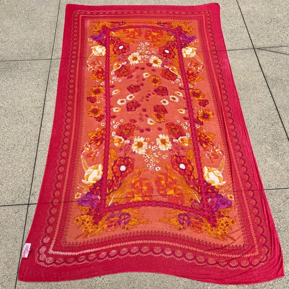 Theodora Callum Scarf - Picture 4 of 7